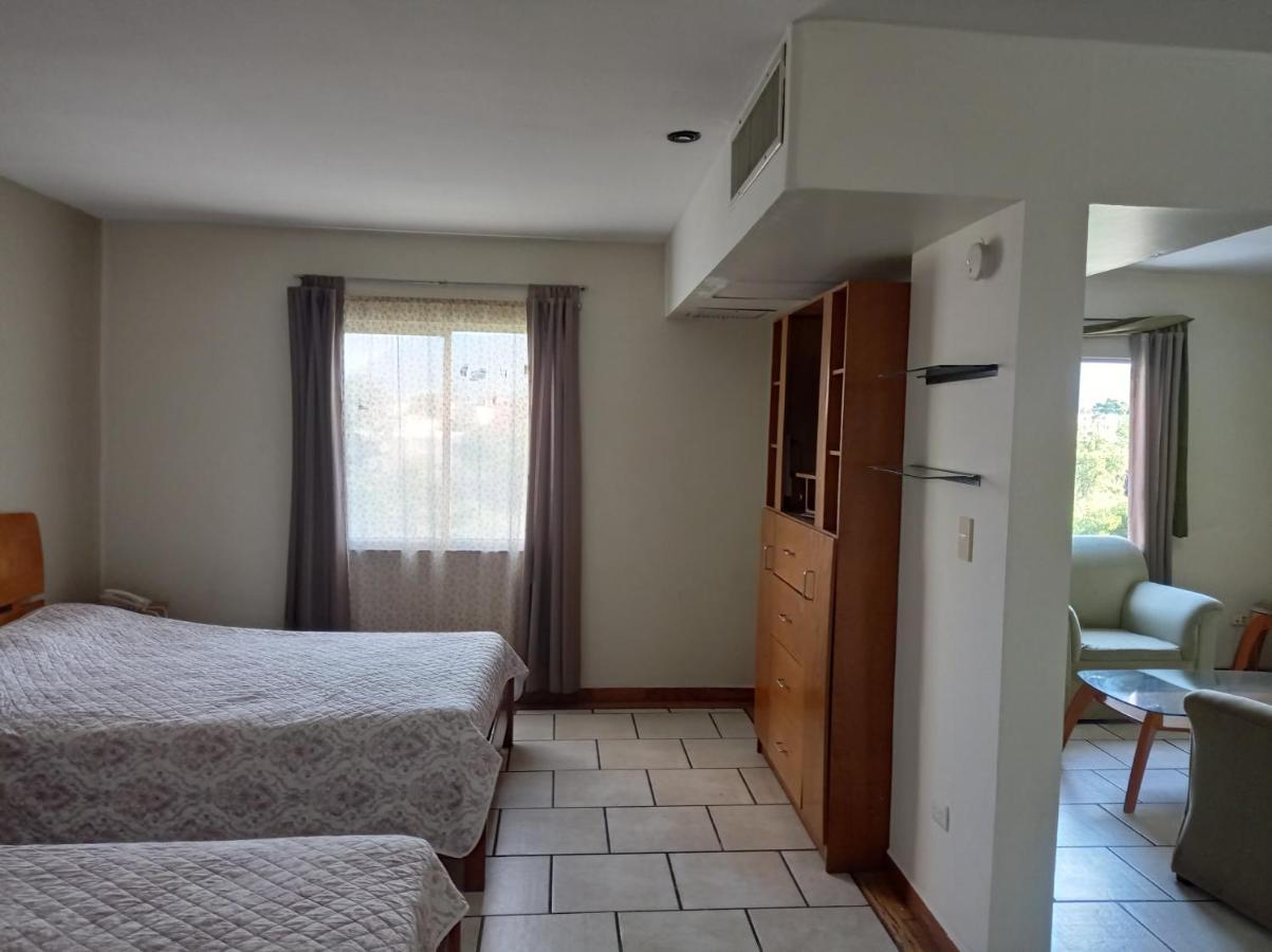 Confort Ejecutivo Suites Lindavista Guadalupe  Extérieur photo