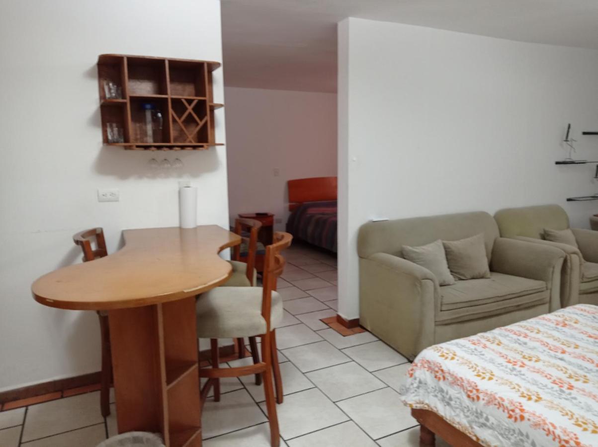 Confort Ejecutivo Suites Lindavista Guadalupe  Extérieur photo