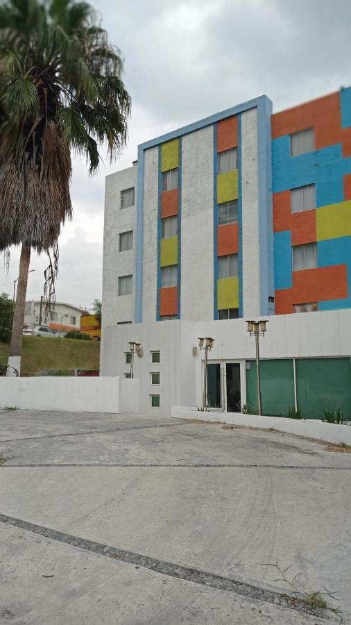 Confort Ejecutivo Suites Lindavista Guadalupe  Extérieur photo