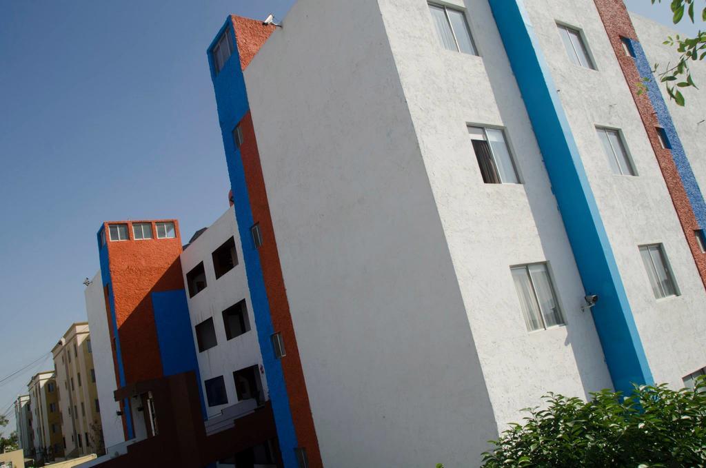 Confort Ejecutivo Suites Lindavista Guadalupe  Extérieur photo